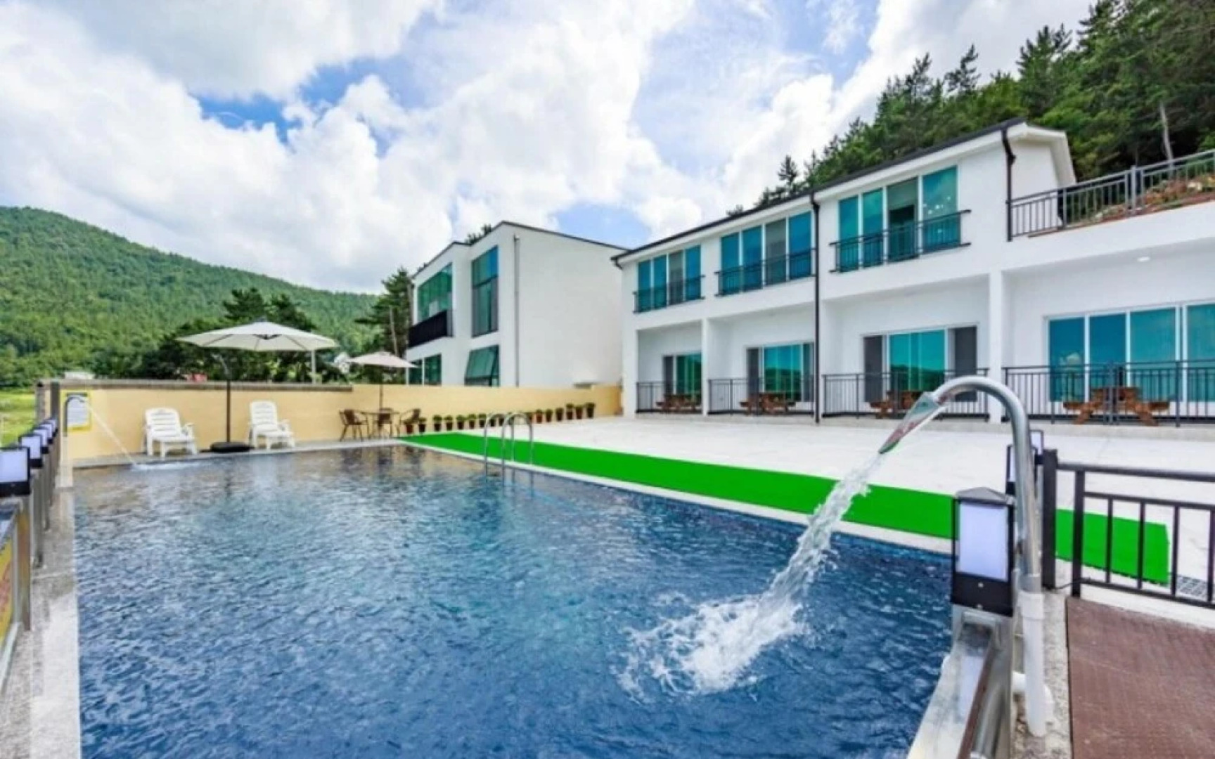 Yeosu Aillia Pension