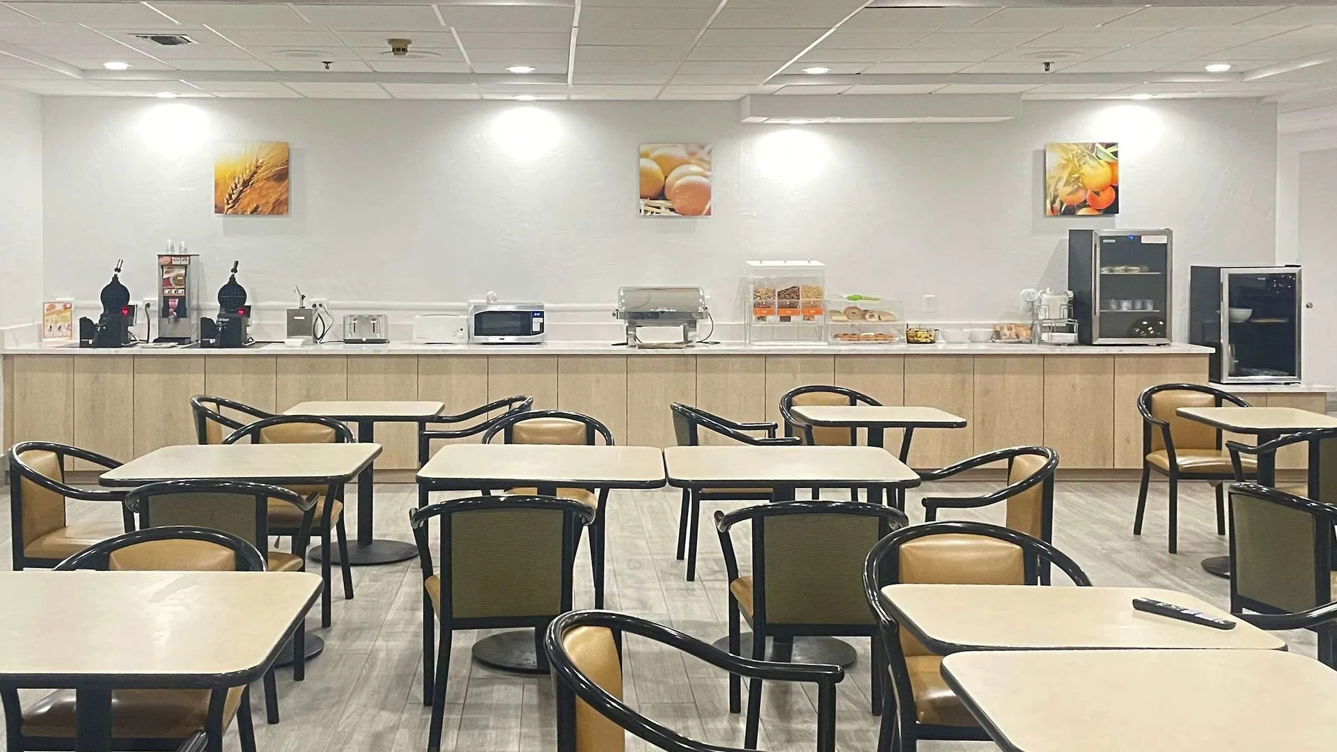 Comfort Inn & Suites Madison East Interstate I-90