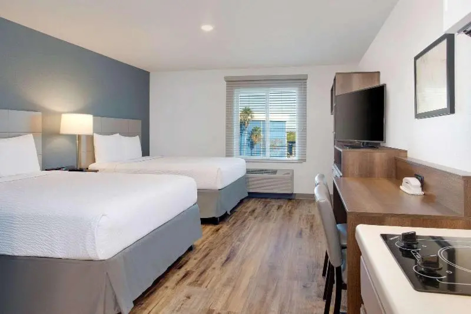 WoodSpring Suites West Melbourne I-95