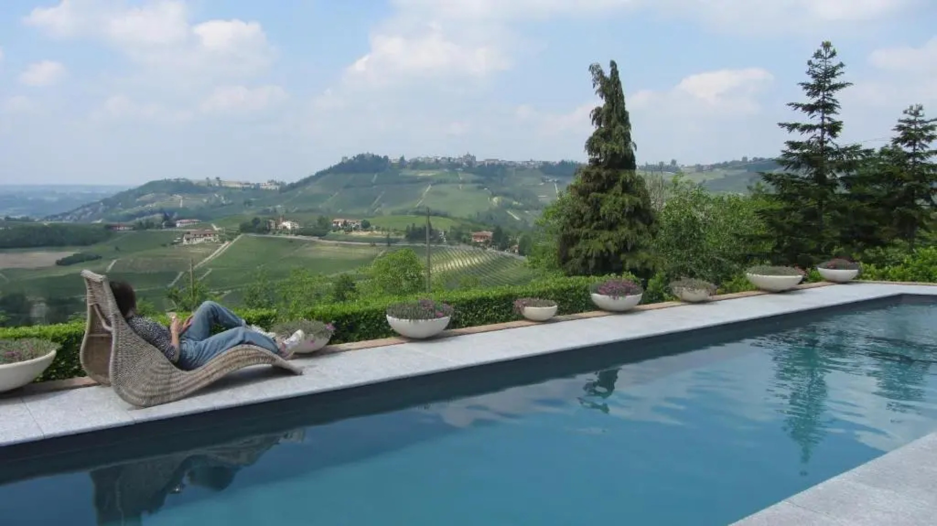 Réva Residences & Pool