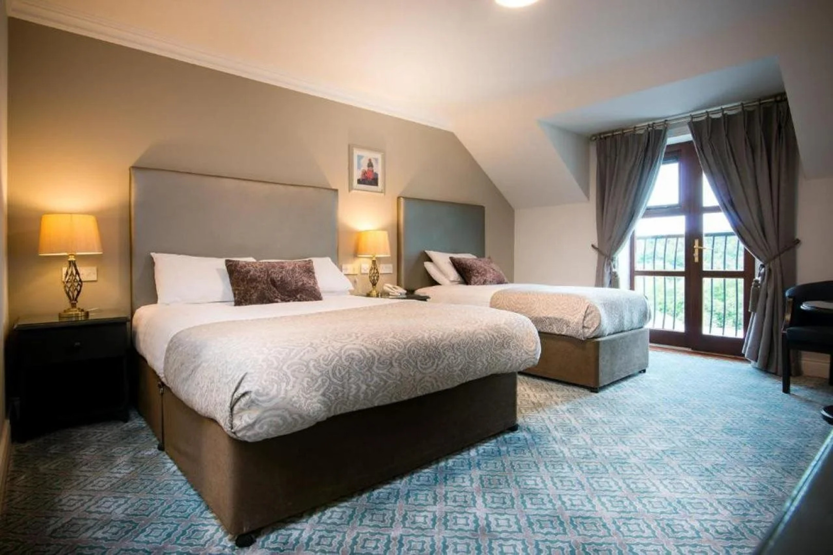 Killarney Heights Hotel