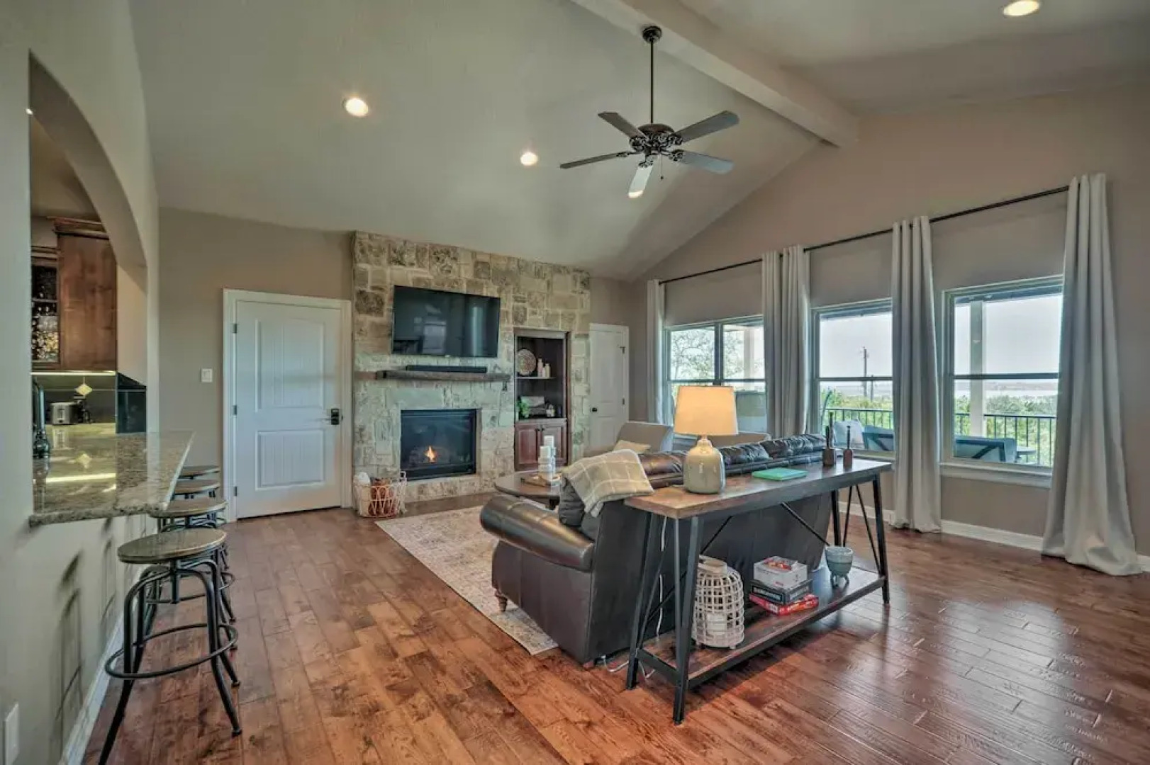 Luxe Canyon Lake Home w/ Gorgeous Lake Views!