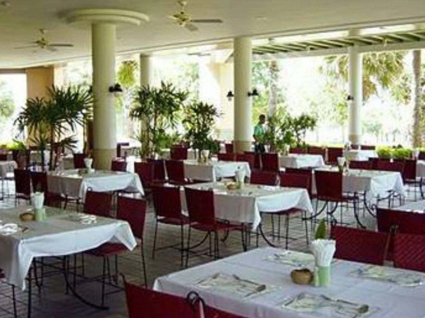 Lake View Resort & Golf Club