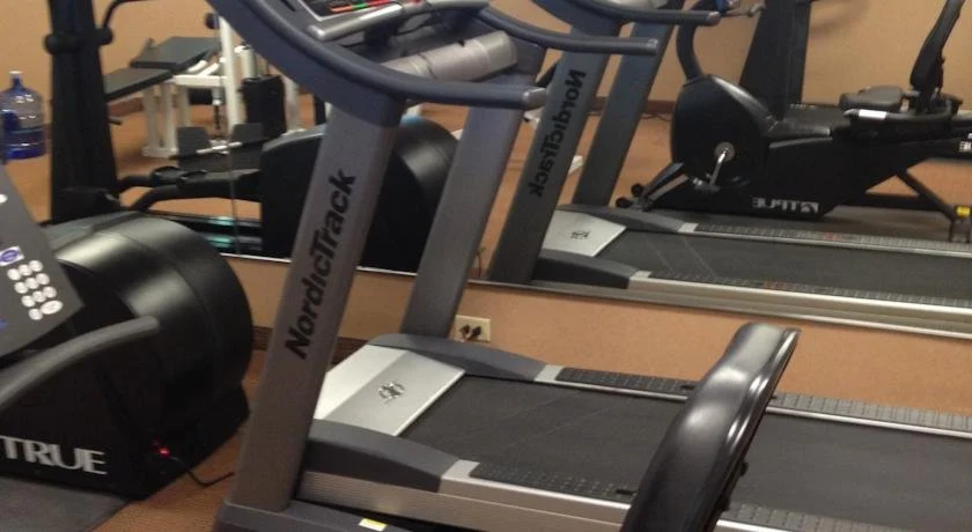 Irish Cottage Inn & Suites