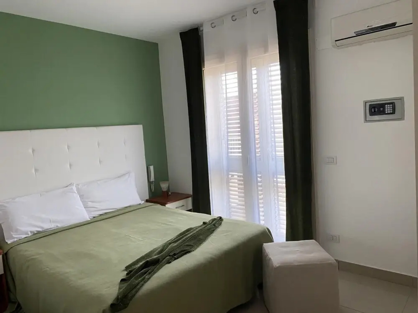 Rebecca s Taormina-etna Collection IV