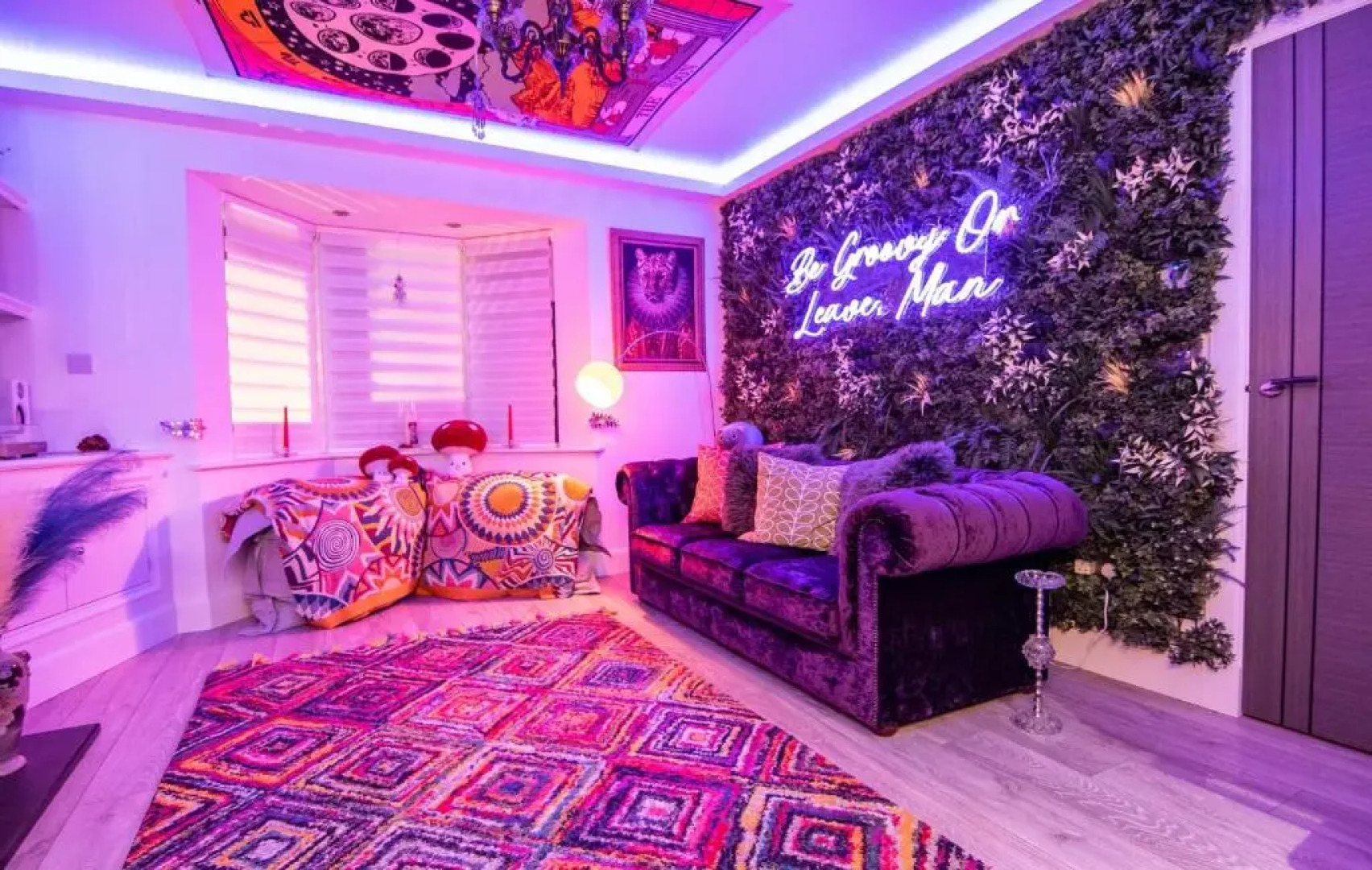 Stunningly Refurbished 1 bed Home on the N/e Coast