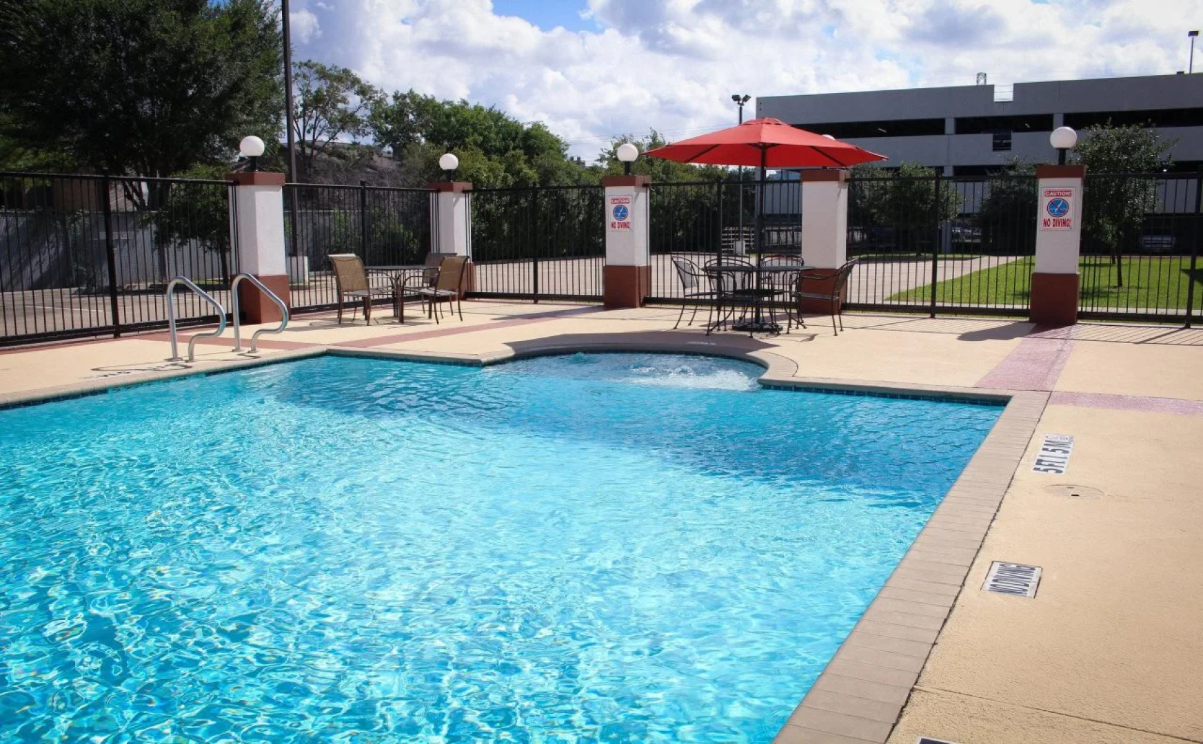 Candlewood Suites Houston Westchase/ Westheimer. by IHG