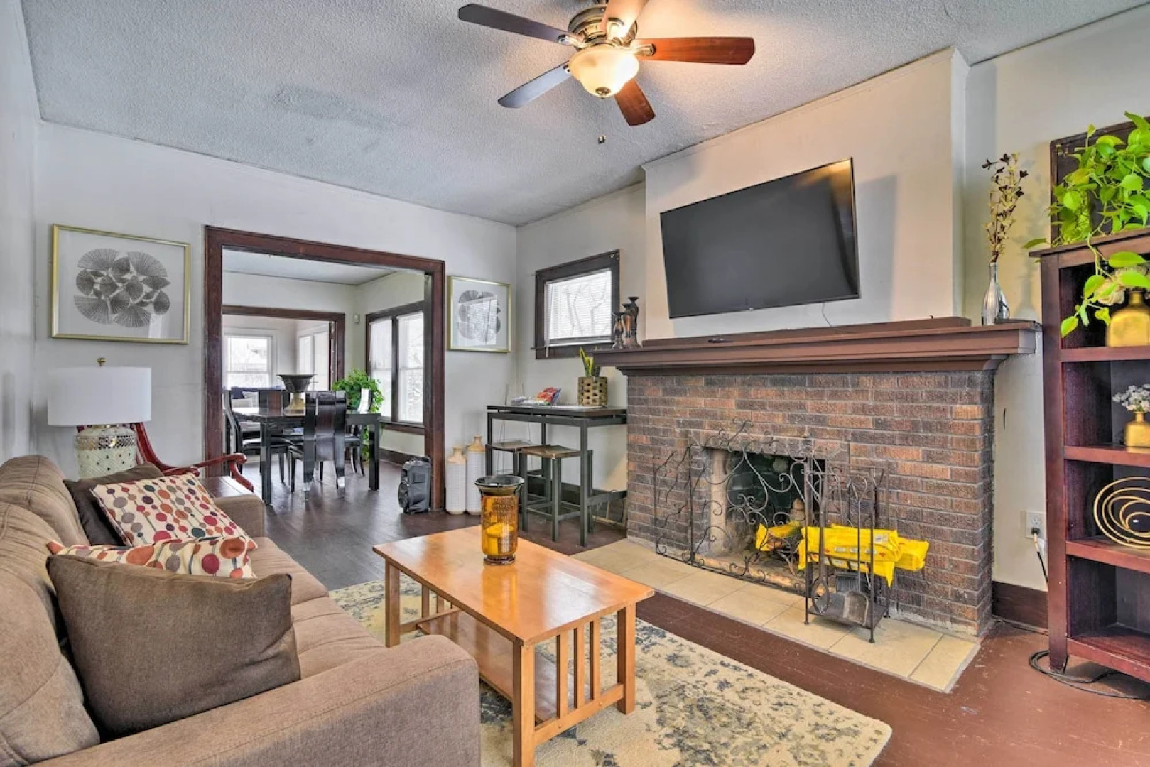 Awesome Detroit Apartment < 3 Mi to Midtown!
