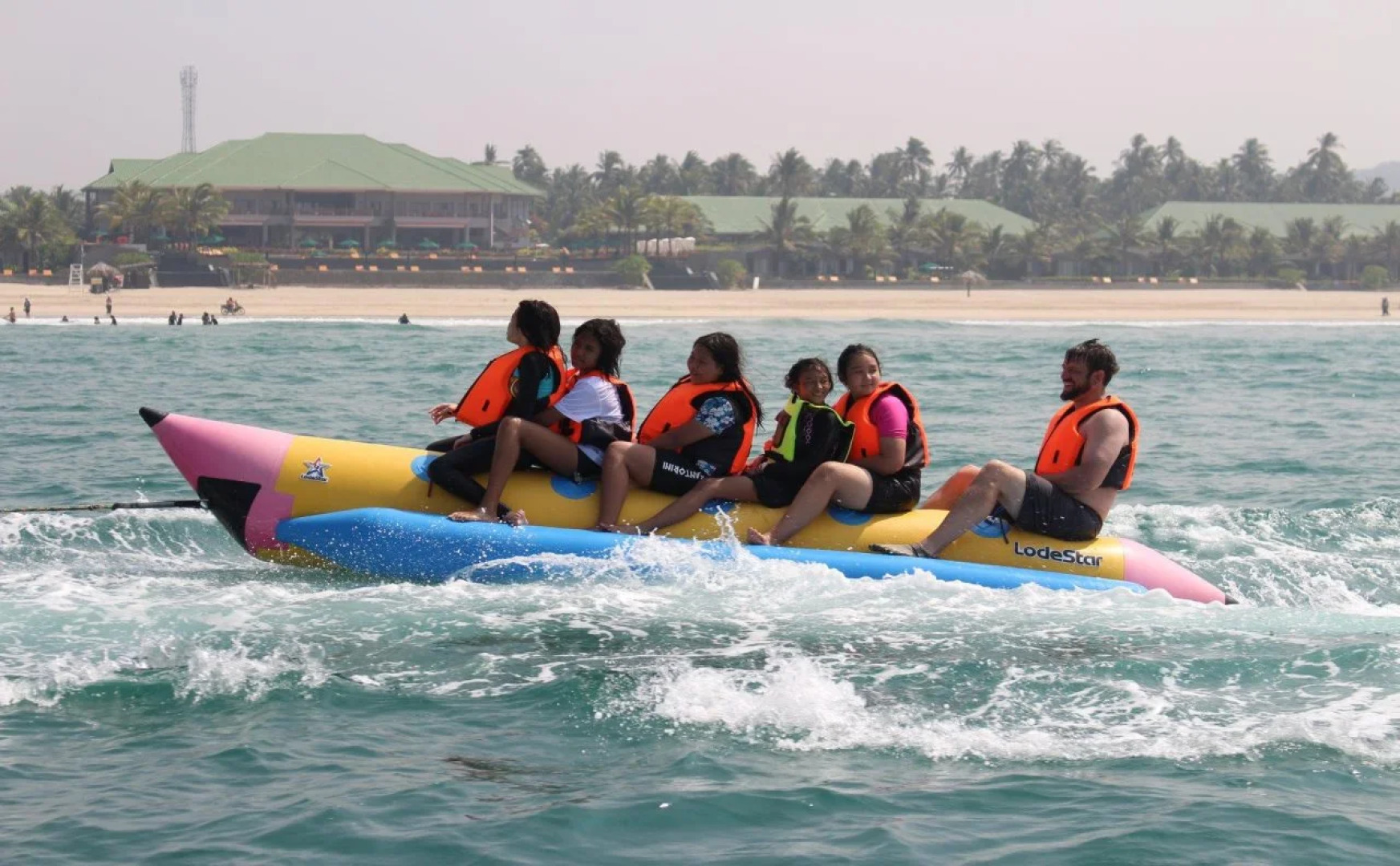 Ngwe Saung Yacht Club & Resort