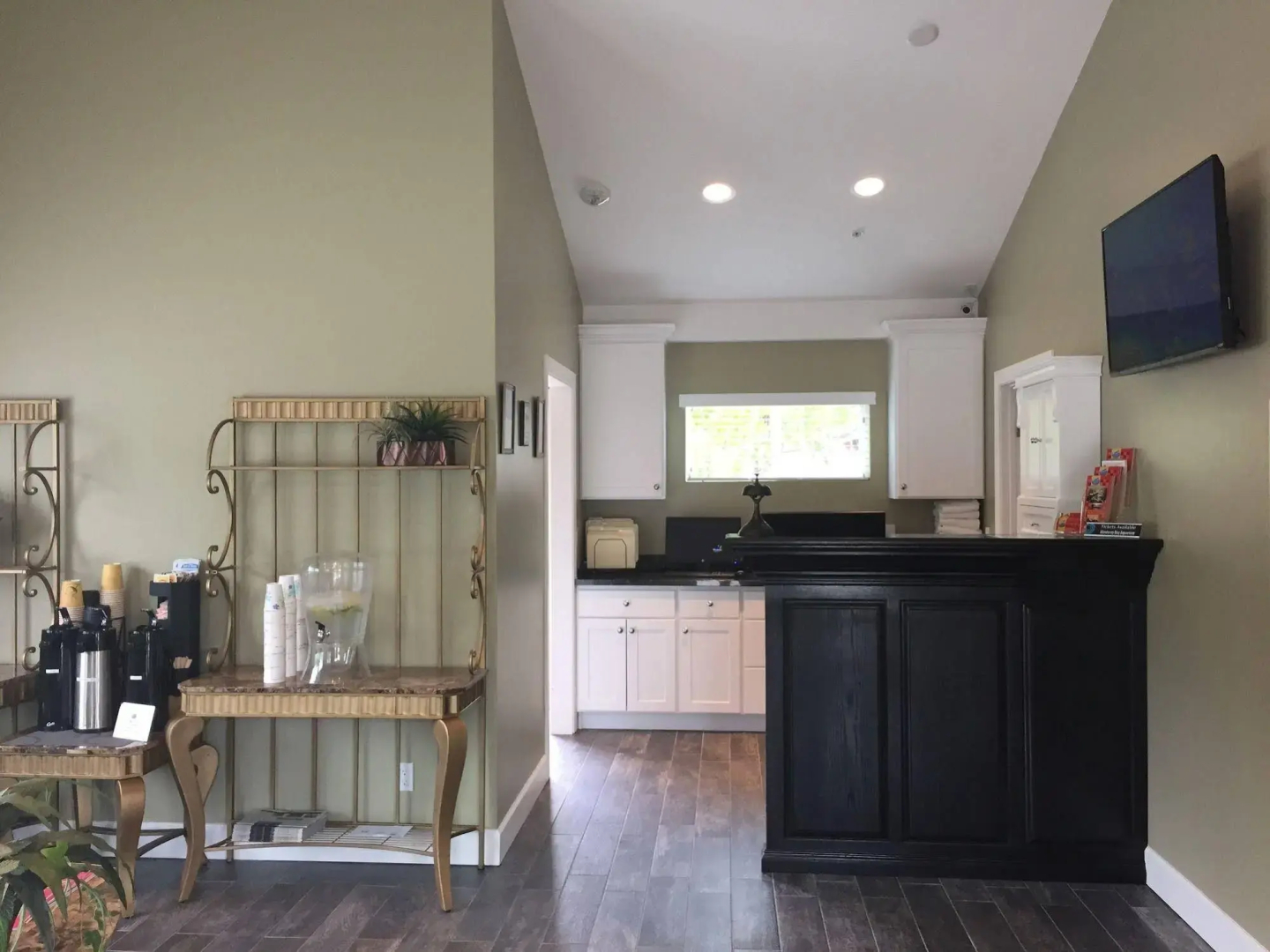 Monterey Peninsula Inn