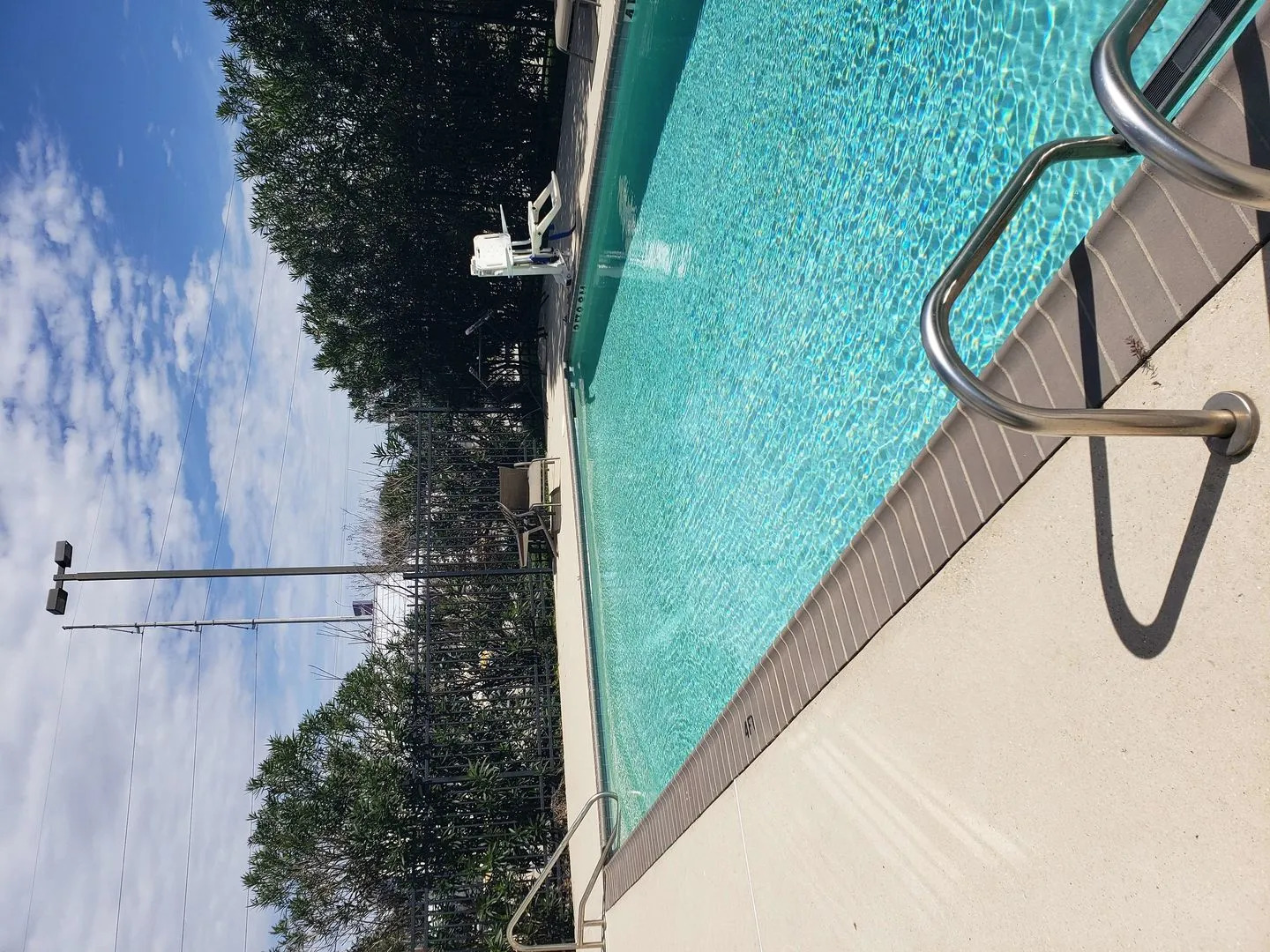 Saffron Inn & Suites