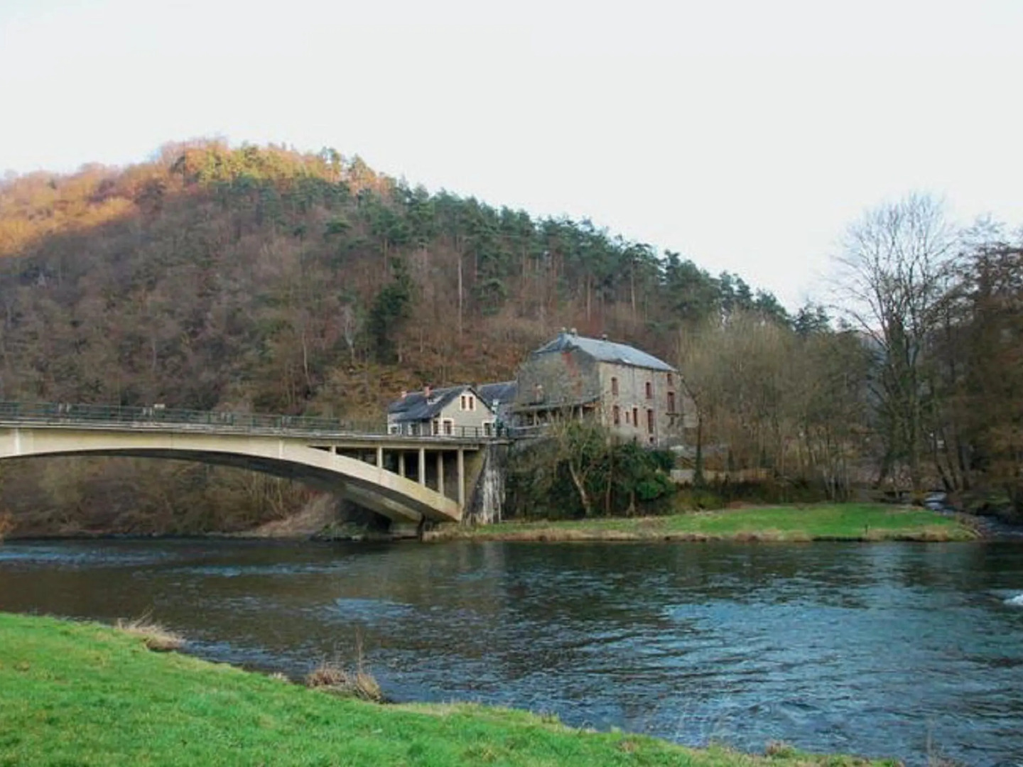 Holiday Home in Semois Valley Near Kayaking
