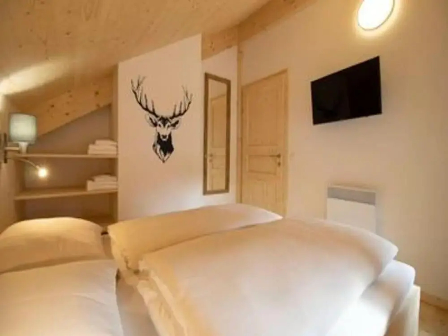 Appealing Chalet Near ski Slope