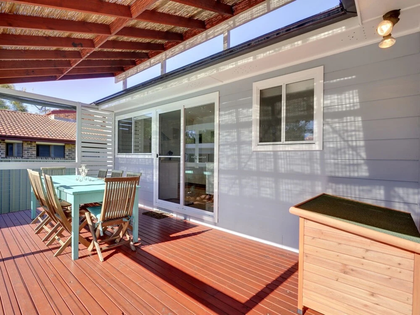 Rubys Retreat', 44 Achilles Street - pet friendly, aircon & boat parking