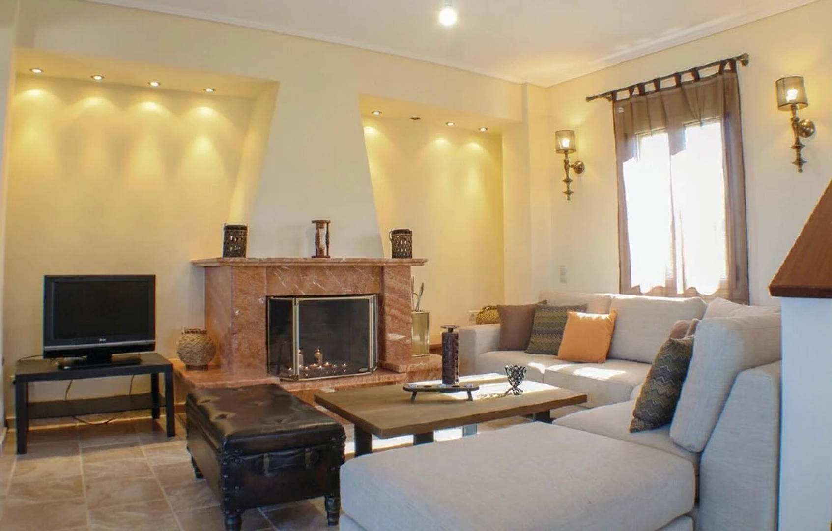 Nice Home in Koroni with Hot Tub, WiFi, Outdoor Swimming Pool