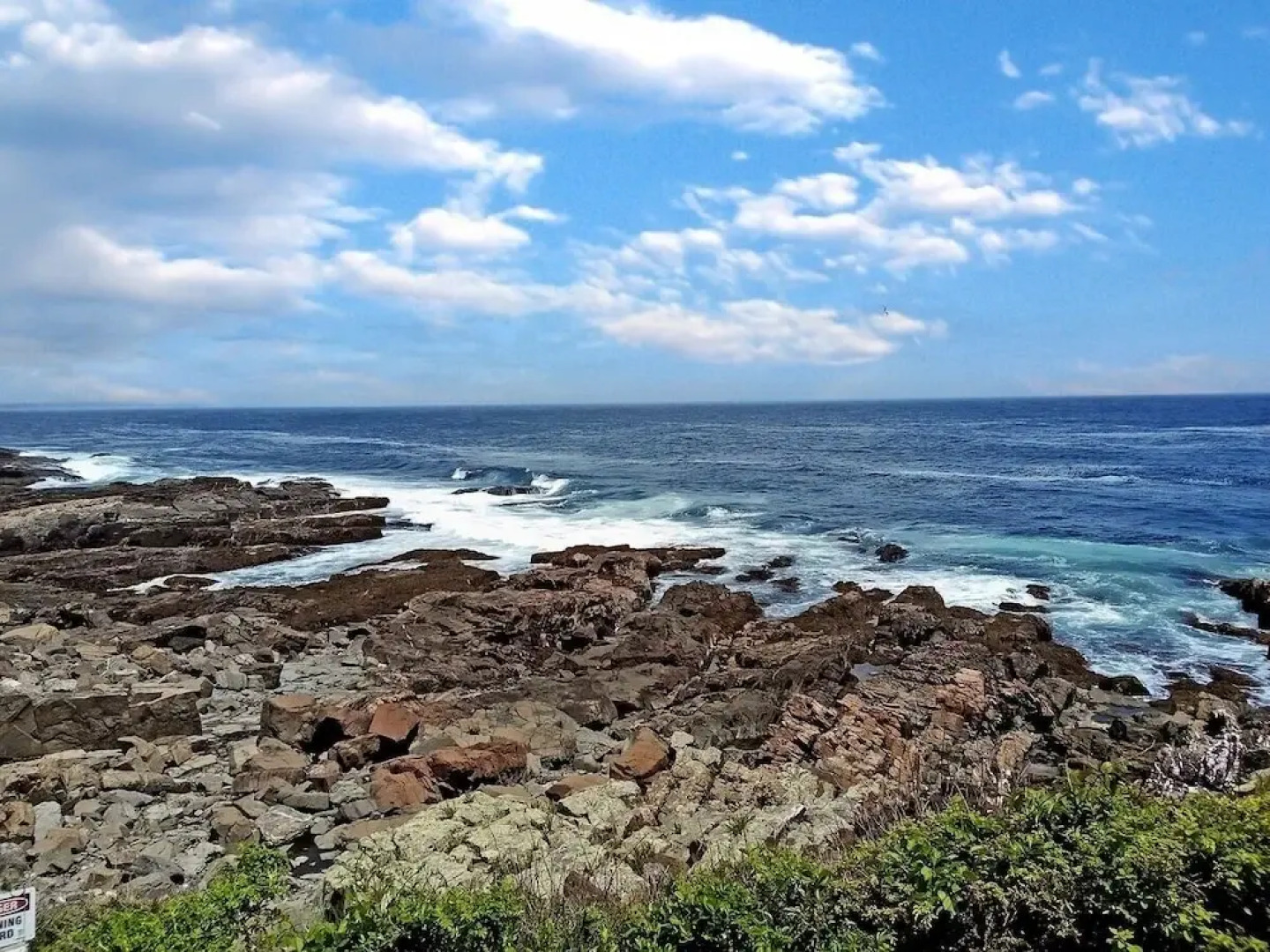 Ragged Rocks - Warm And Inviting Cottage With Uninterrupted Ocean Views 2 Bedroom Home by RedAwning