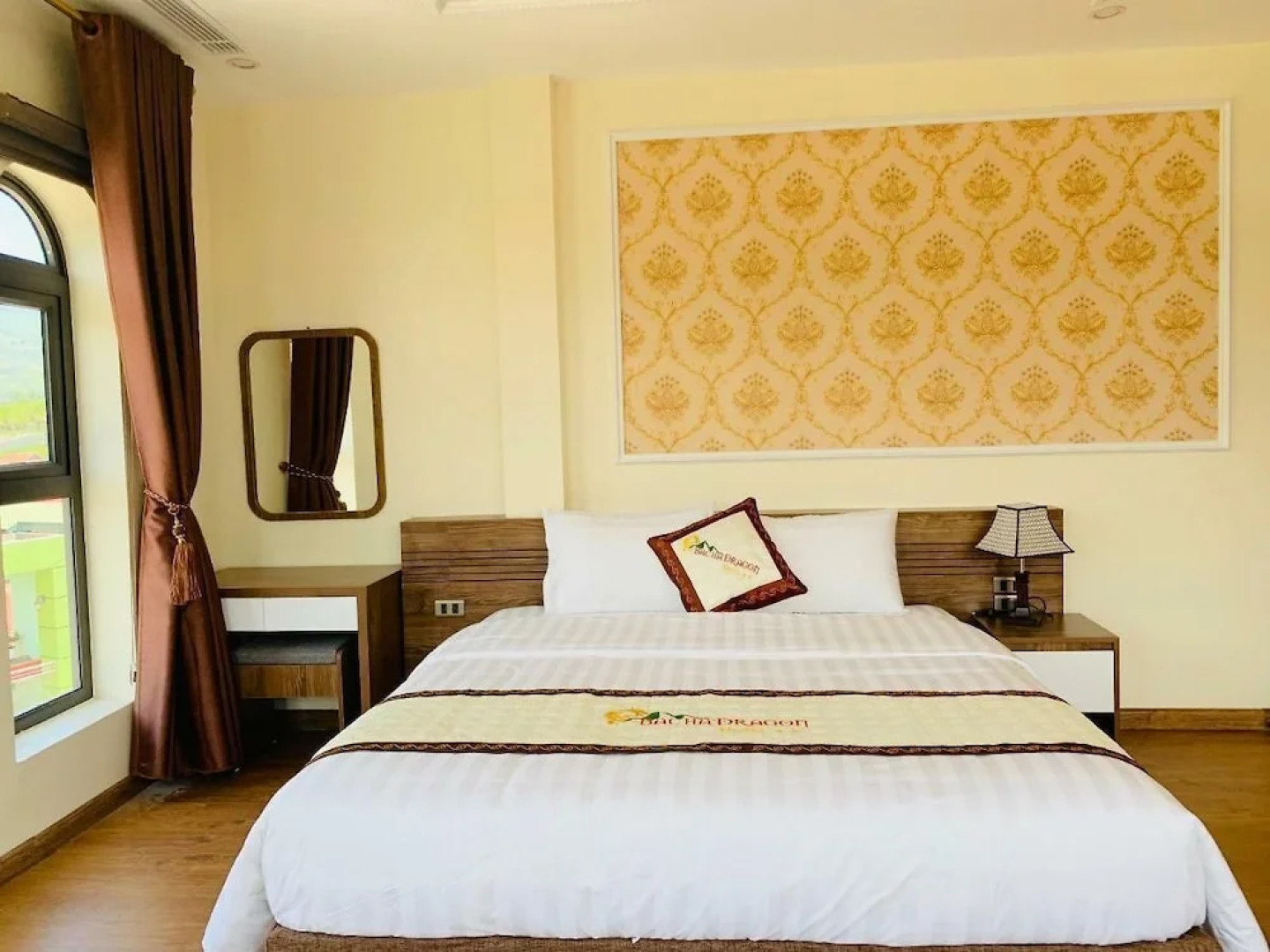 Bac Ha Hotel Lao Cai- by Bay Luxury