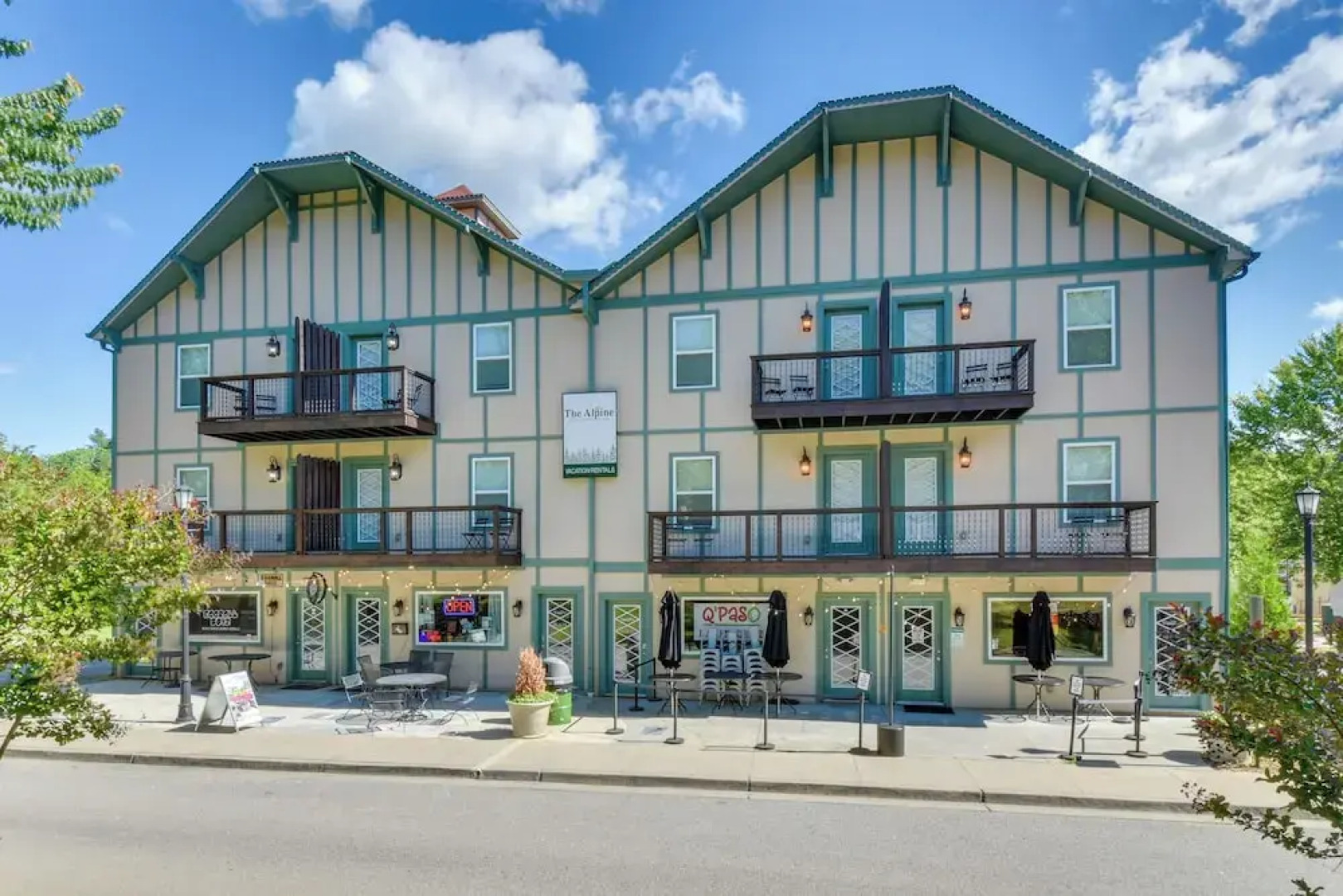 Walkable Condo 3 Mi to Unicoi State Park