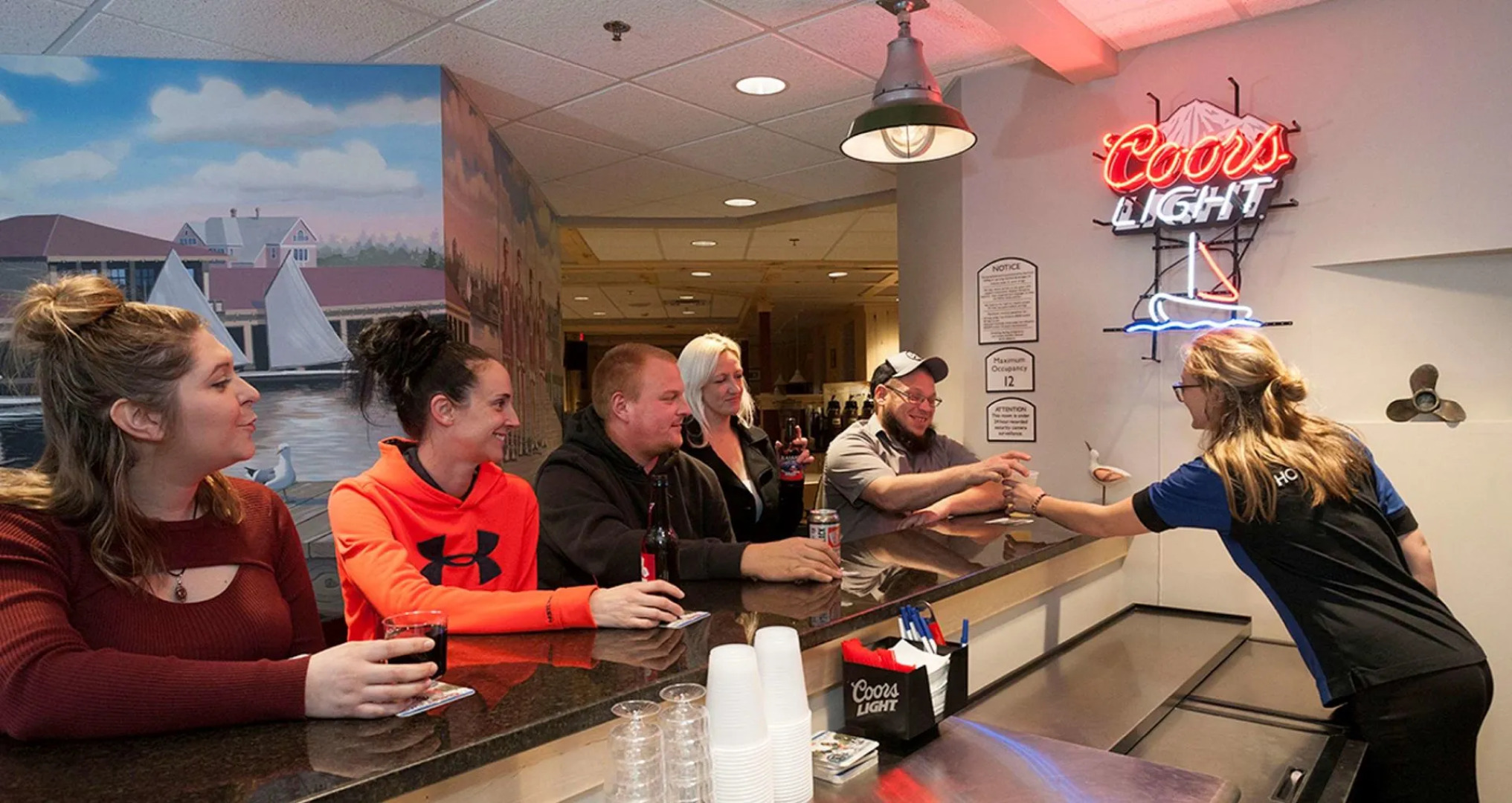 Park Point Marina Inn