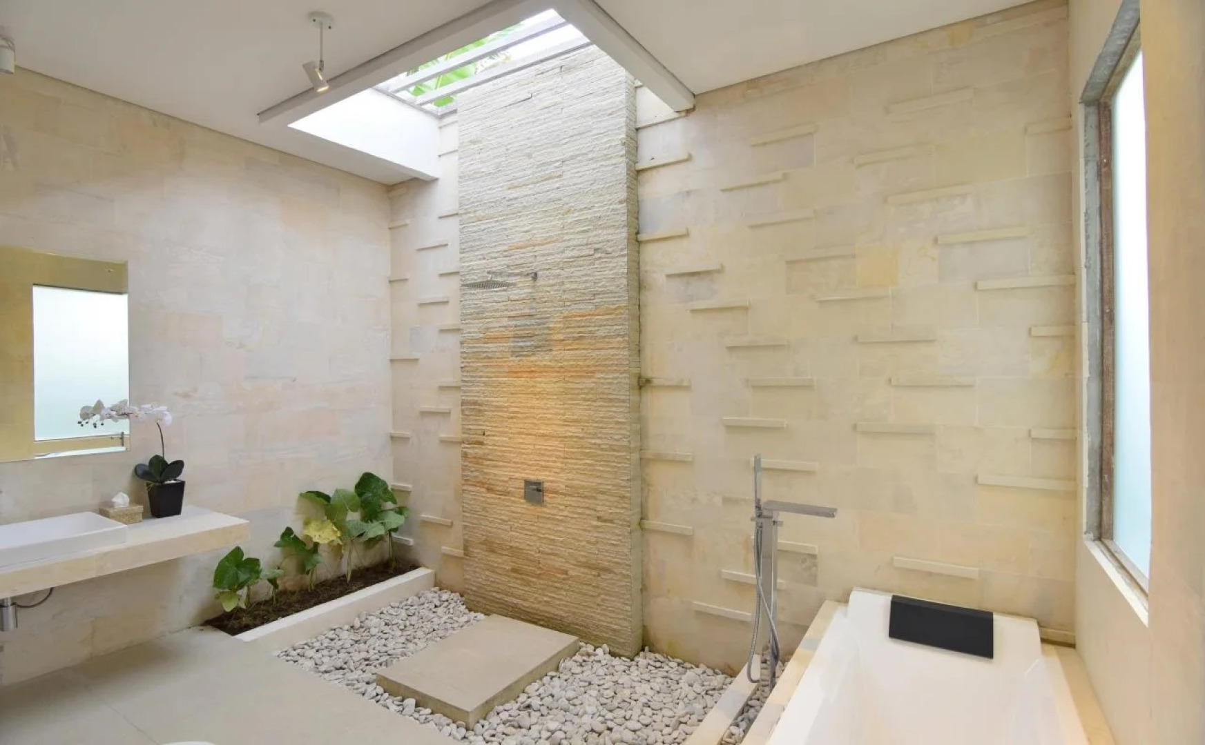 Bali Taman Sari Villas & Restaurant