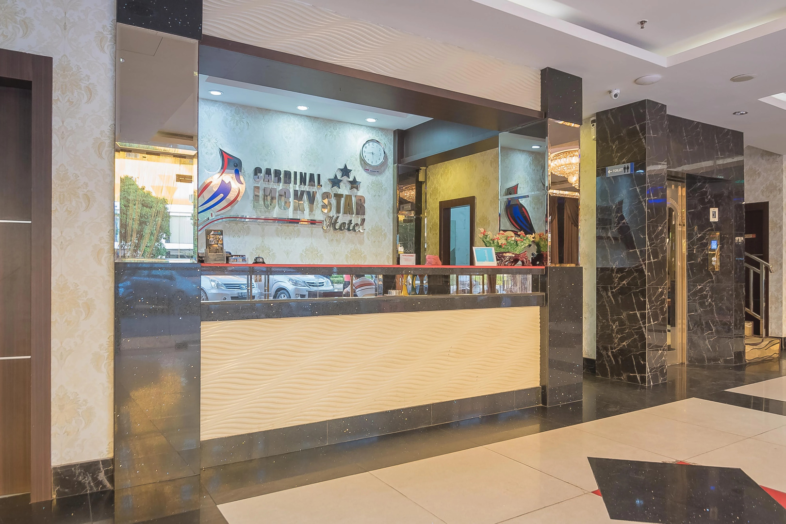 RedDoorz Premium near Grand Batam Mall