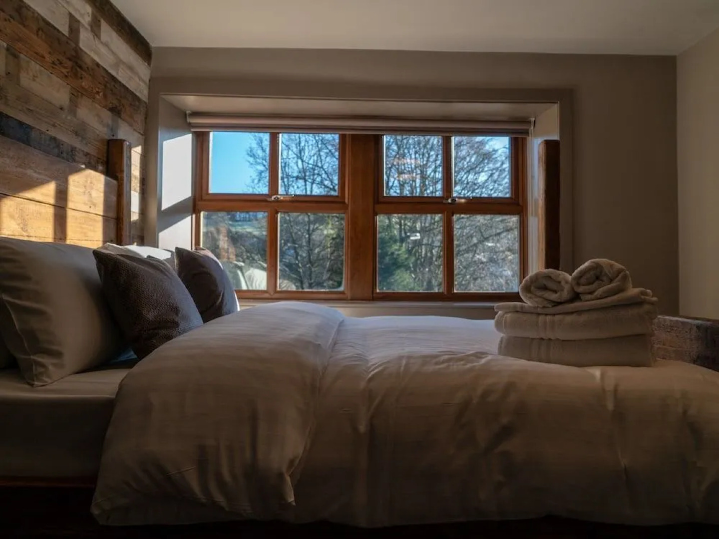 The Lion Pub & Grill