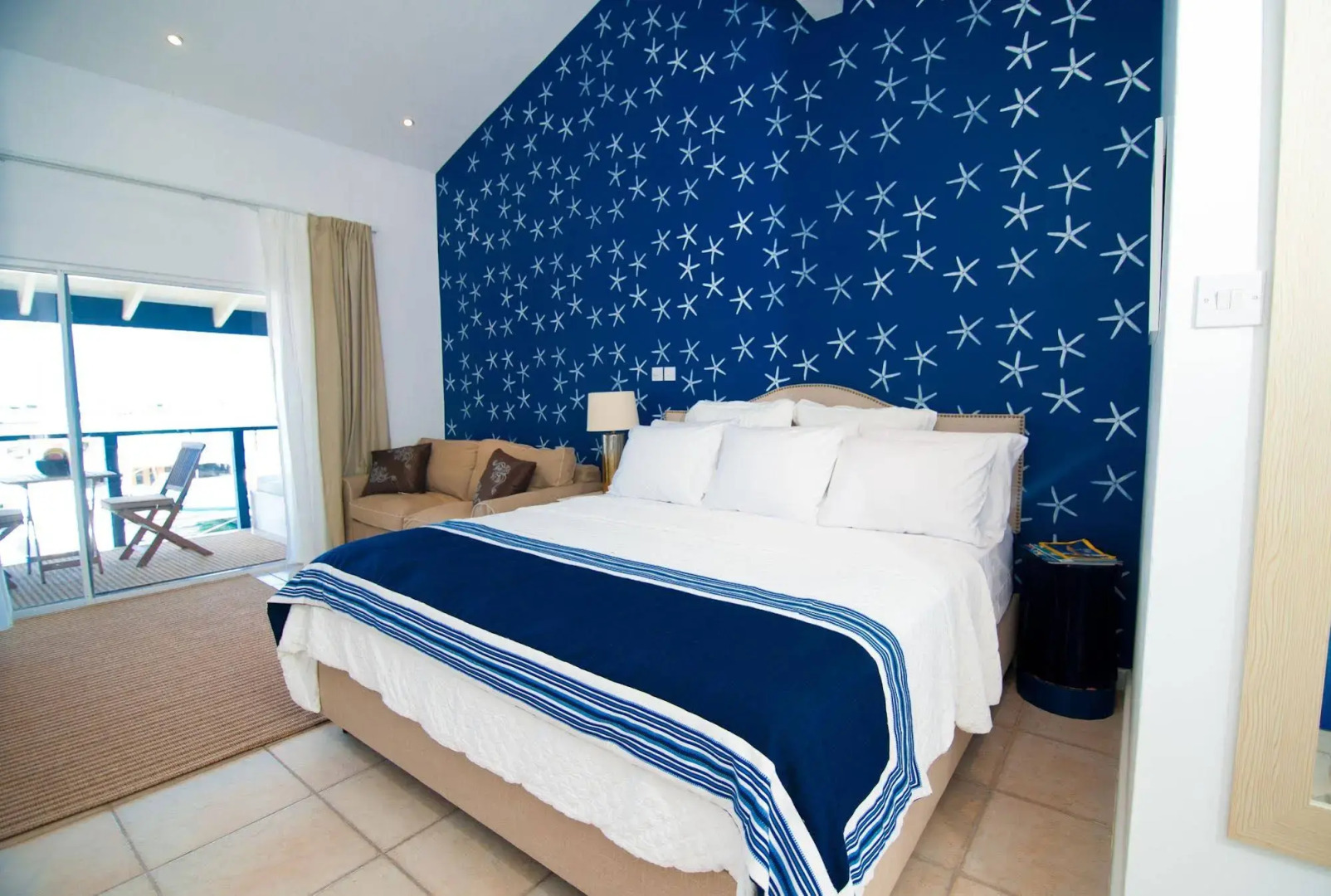 Blue Lagoon Hotel & Marina