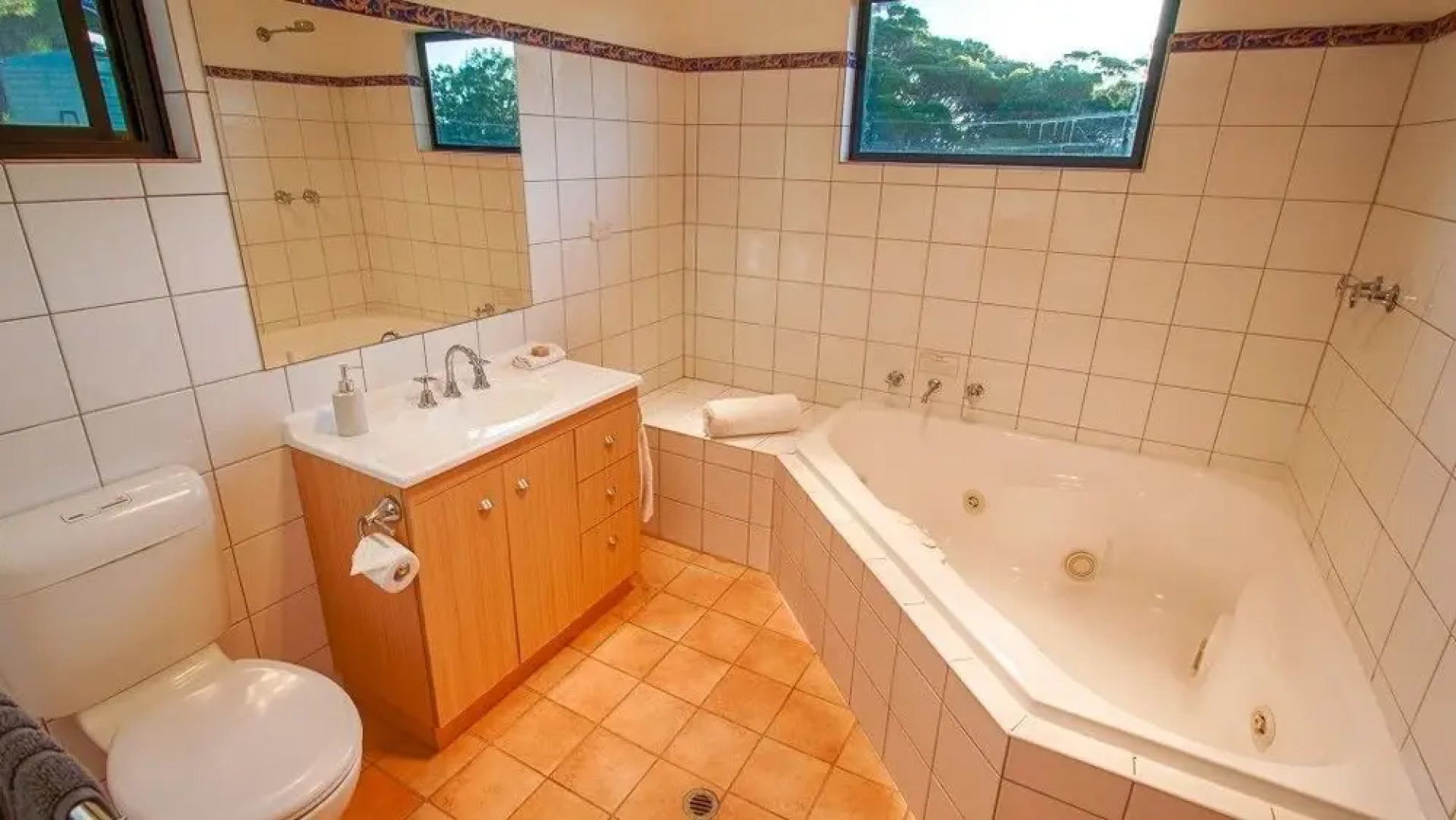 Antechamber Bay Retreats