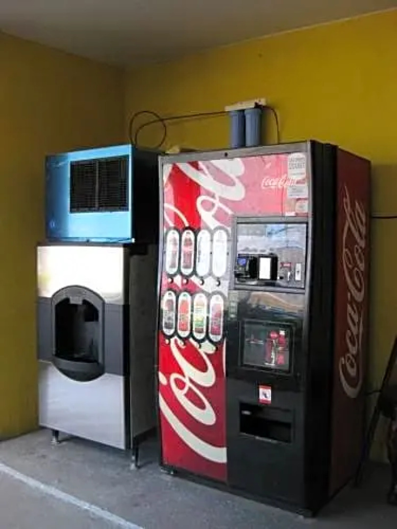 Scottish Inn and Suites