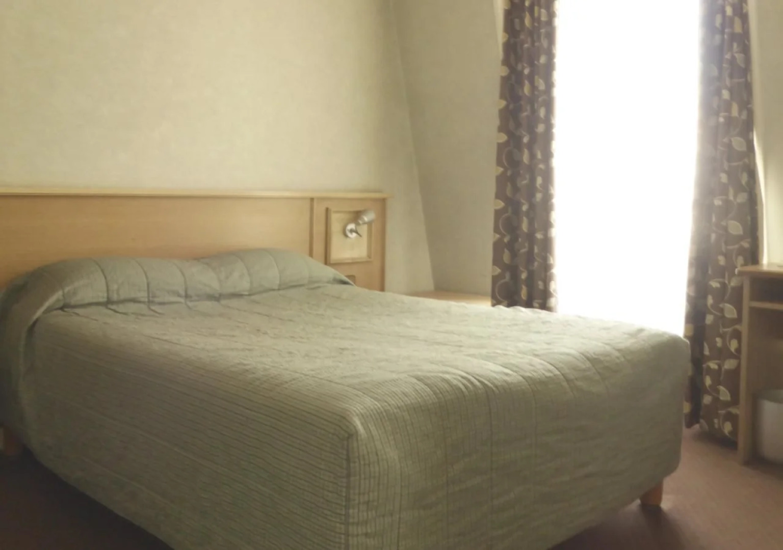 Hotel De Paris Saint Georges