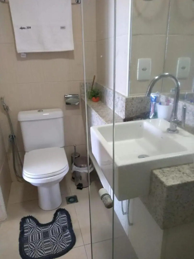 Alugo Temporada apartamento frente ao mar de Fortaleza.