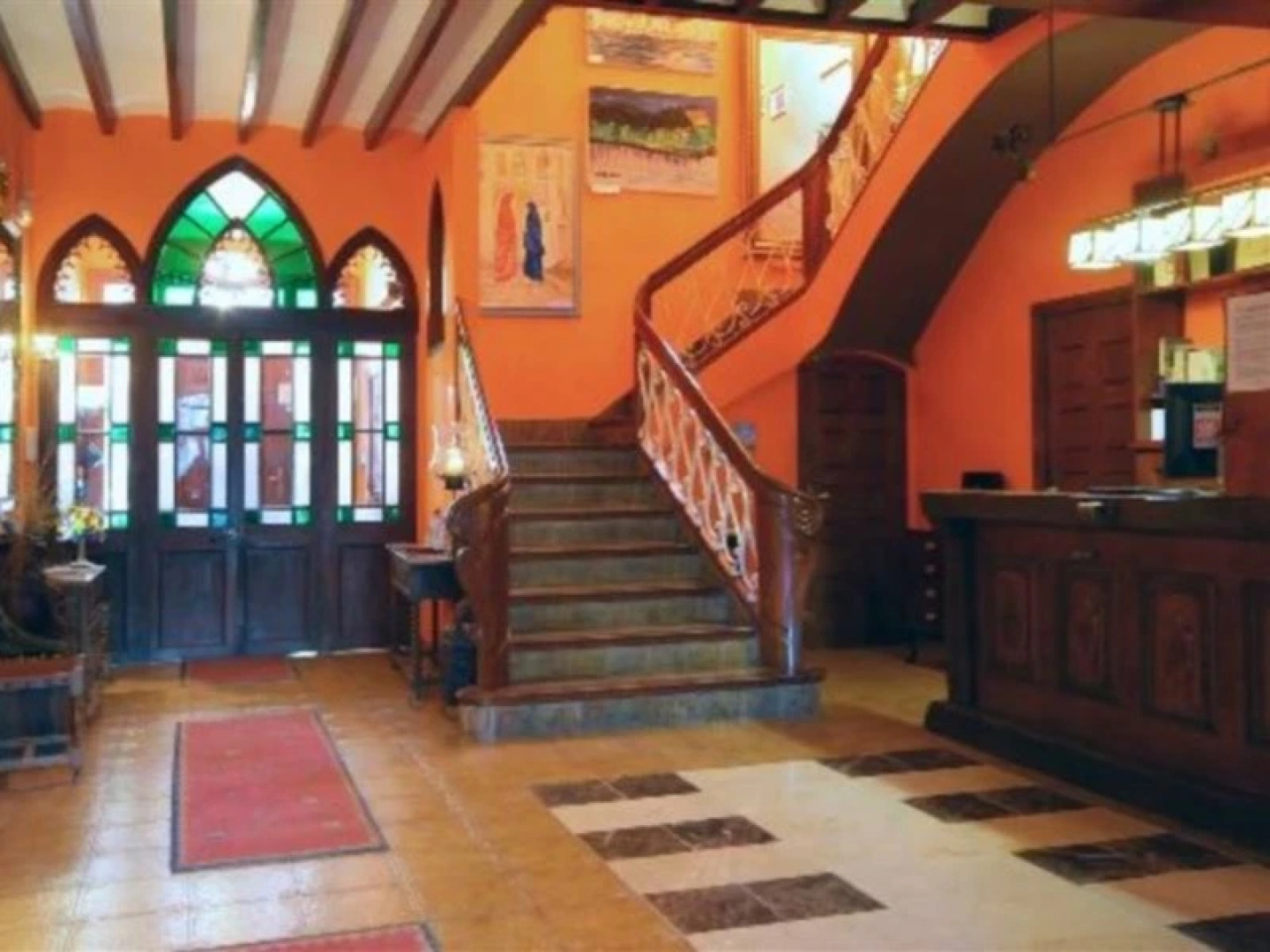 Apartamentos La Racona