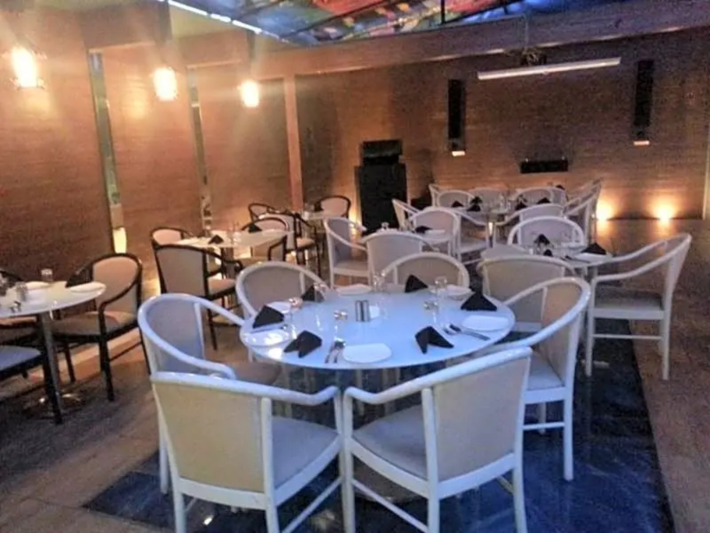 Hotel The Golden Oak Central by Citrus Prime