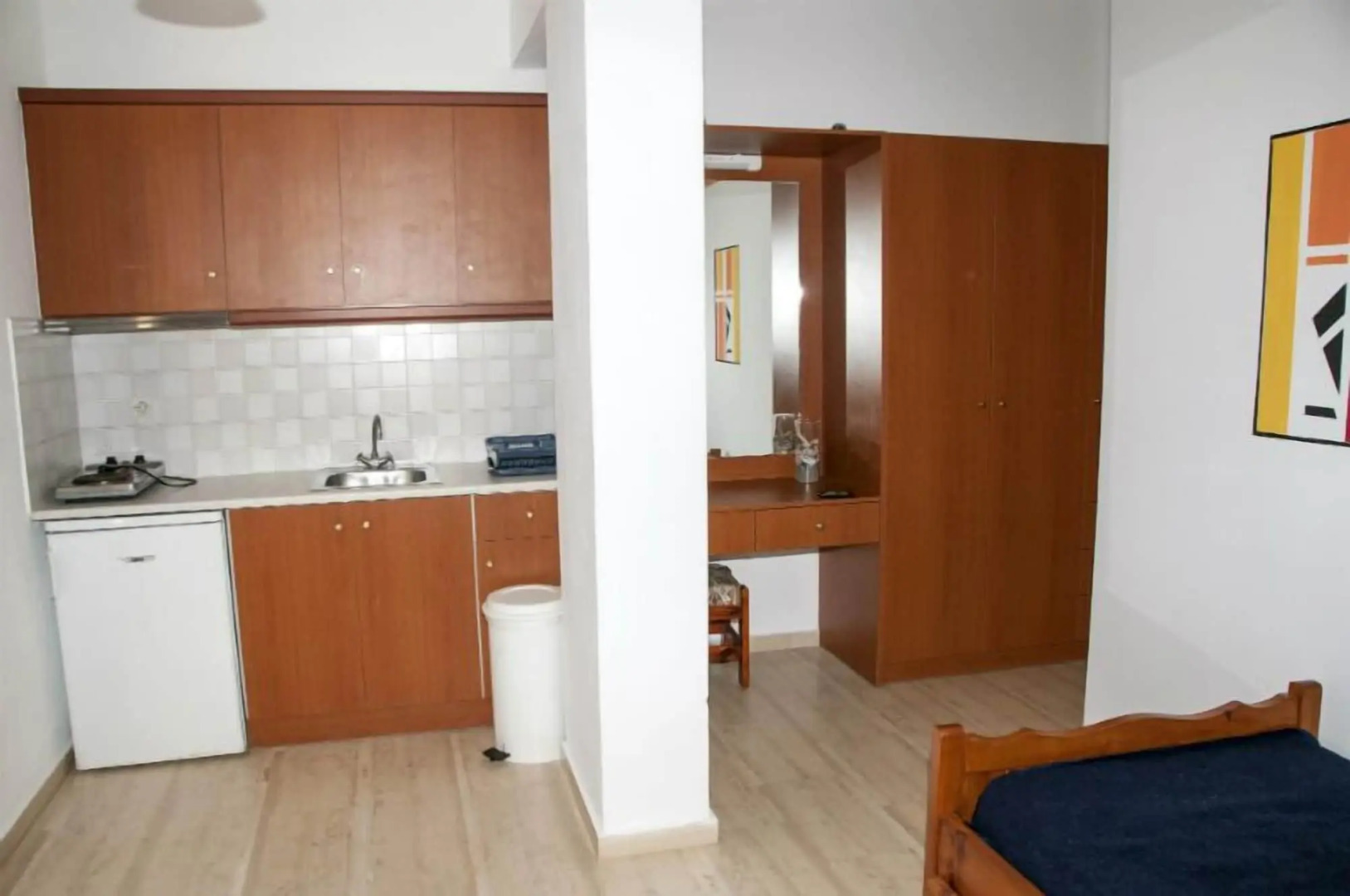 Panorama Studios and Apartments