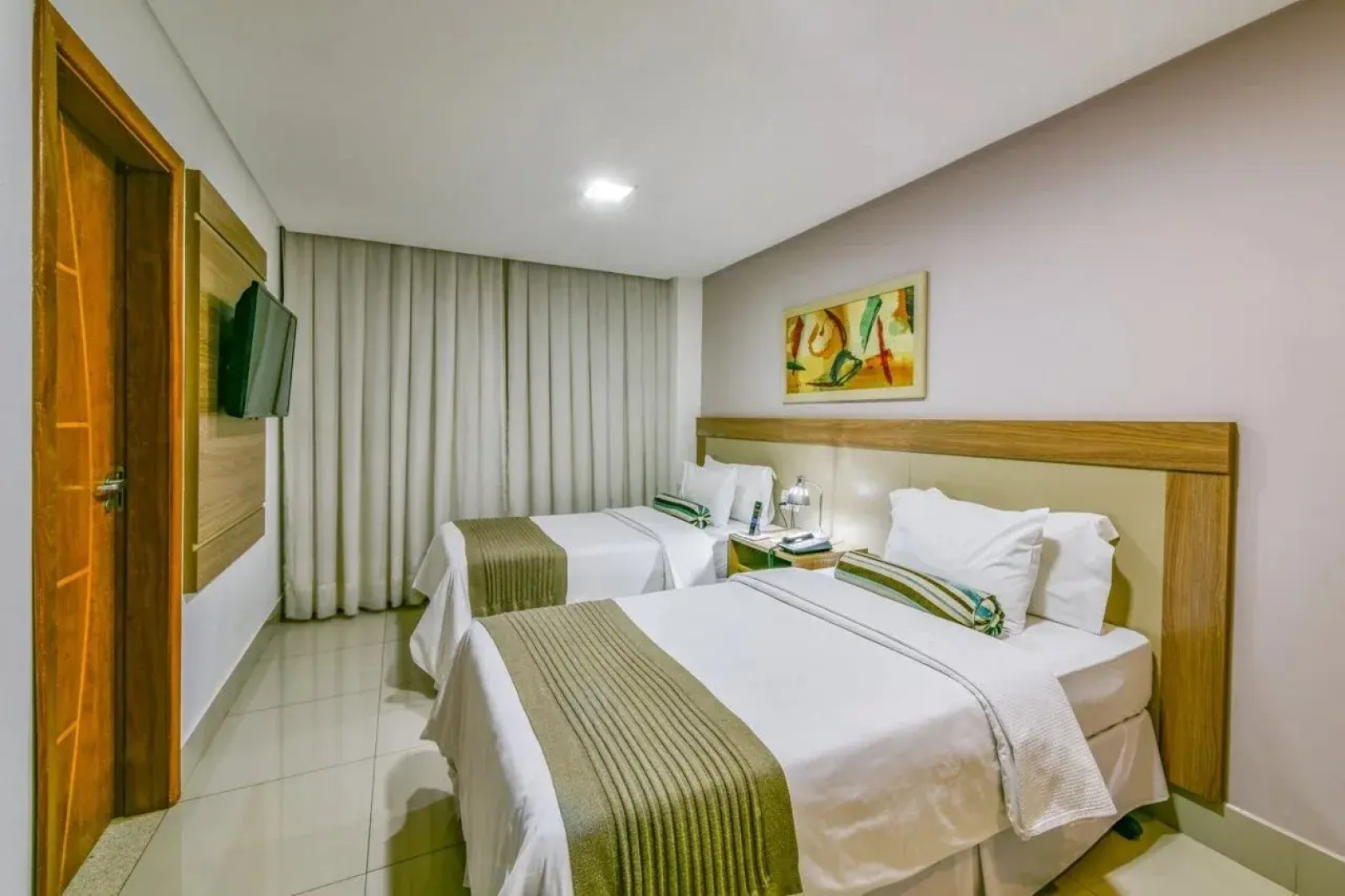 Plaza Inn Breeze Aeroporto