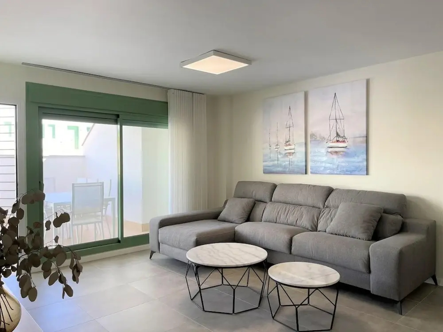 Belvilla by OYO Apartamento Moja!car