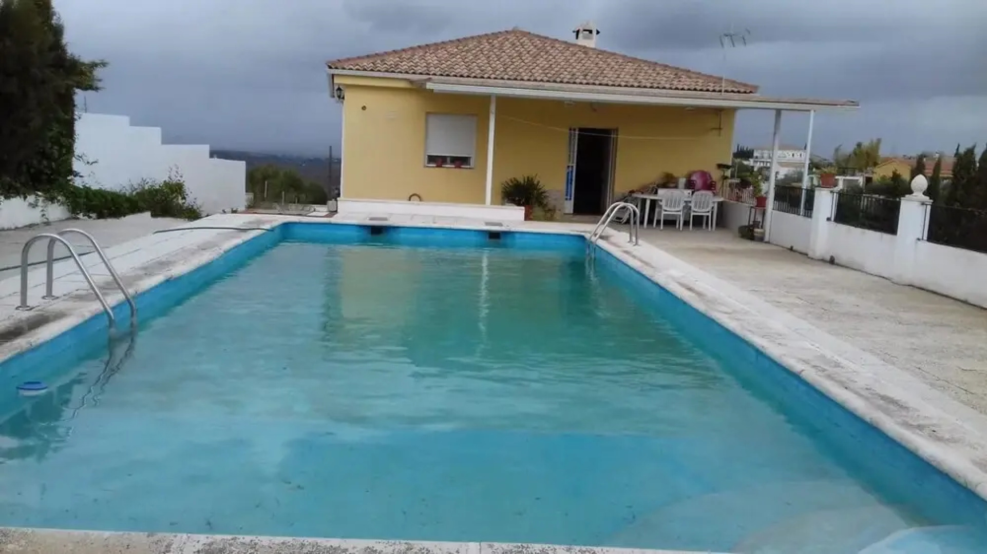 Chalet With 3 Bedrooms in Moraleda de Zafayona, With Private Pool and Enclosed Garden - 54 km From the Slopes