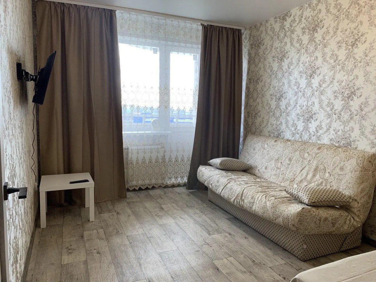 EasyRent на улице Тухачевского 40А