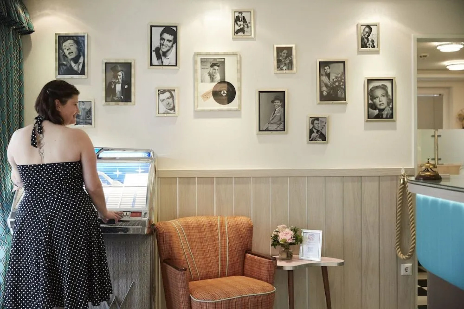 Bernstein 50'S Seaside Motel