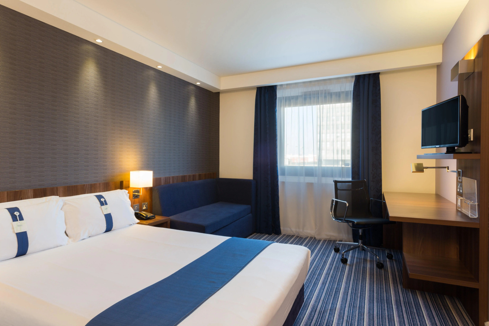 Holiday Inn Express Harlow by IHG
