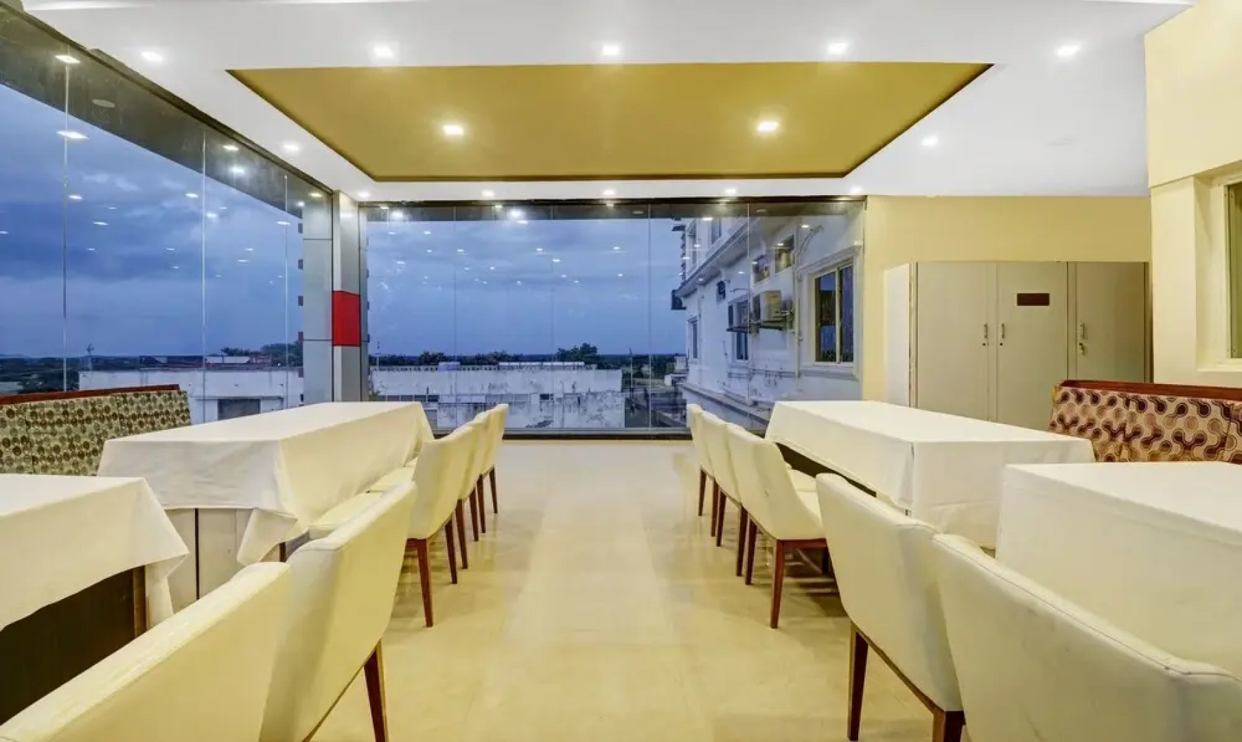 Treebo Trend Grand JP Inn