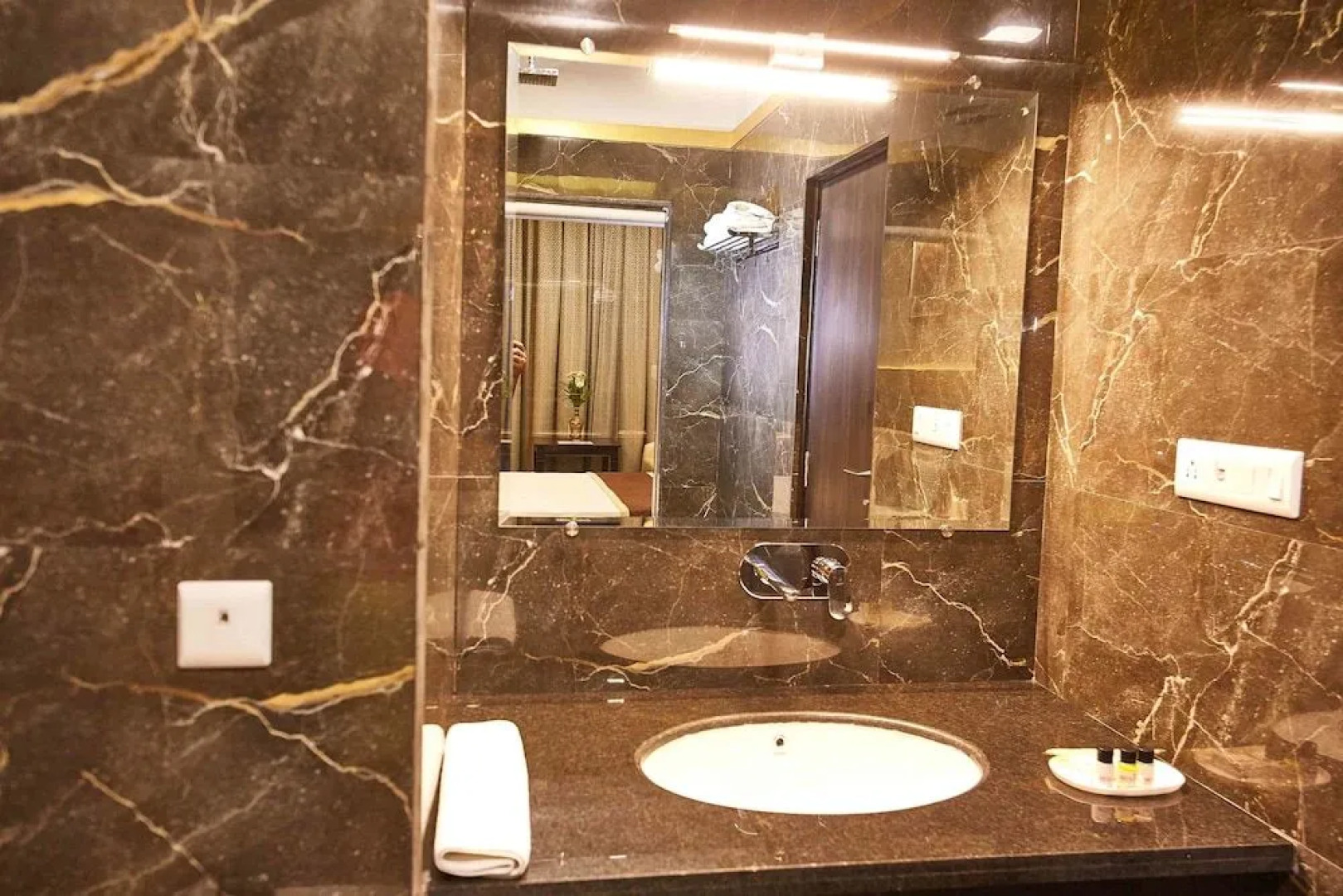 Hotel Highway Prince