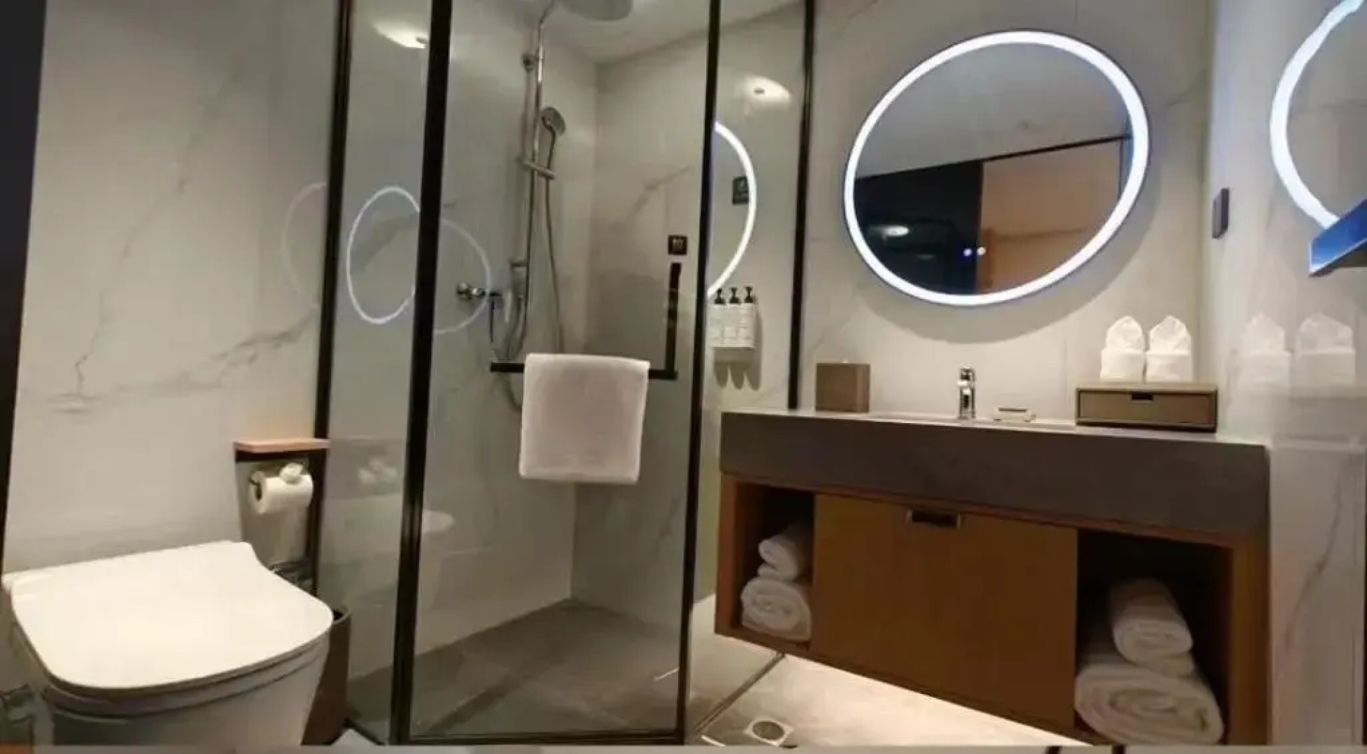 Yanshan Hotel