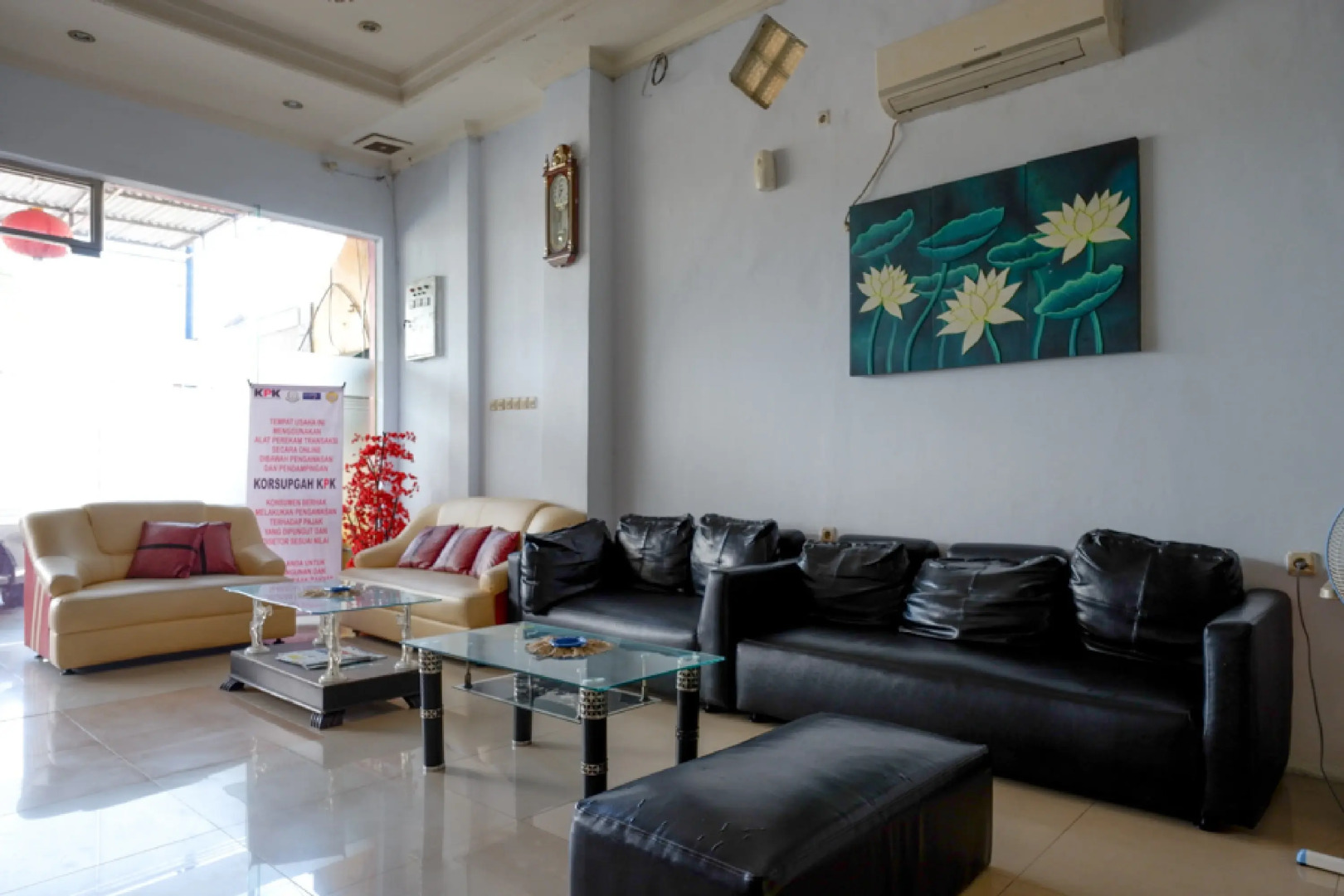 RedDoorz @ Hotel Bravo Pantai Kamali Bau Bau