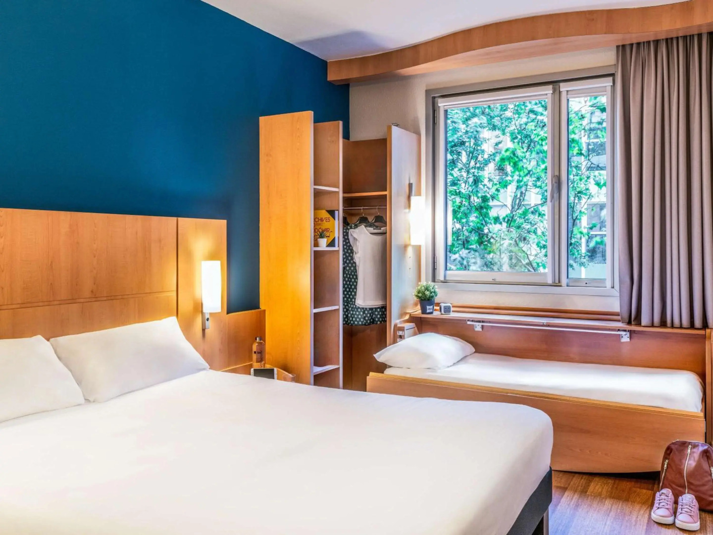 Отель ibis Barcelona Pza Glories 22