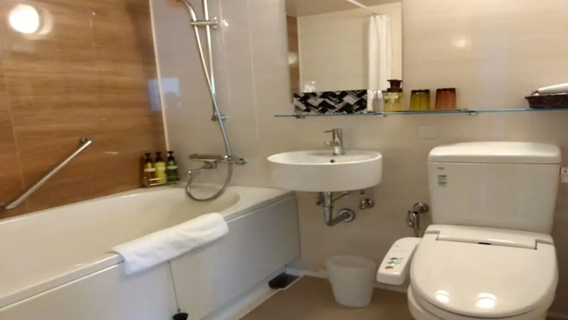 Odysis Suites Osaka Airport Hotel