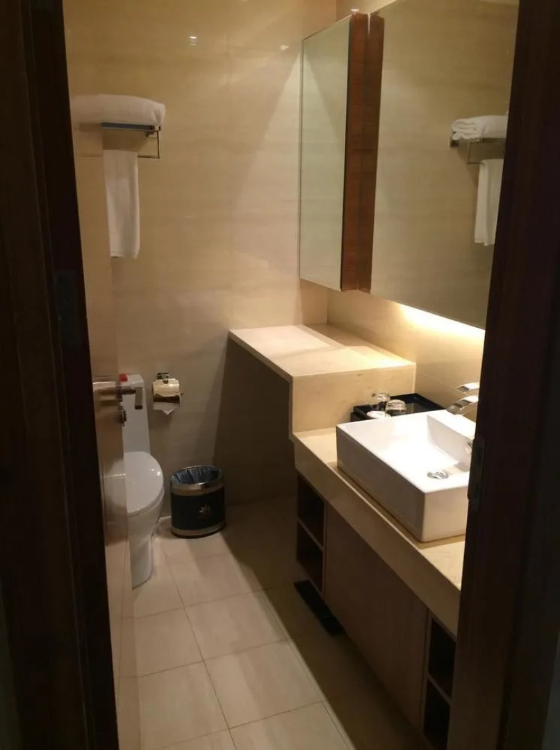 Qinhuangdao Peninsula Seasons Hotel And Apartment