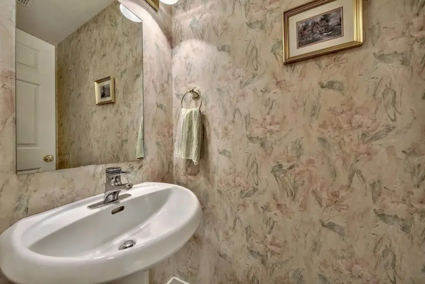 1624p The Player Cabin 3 Bedroom Home by Redawning