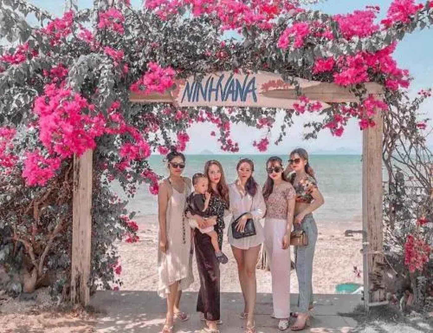 Vietnam Backpacker Hostels - Ninhvana