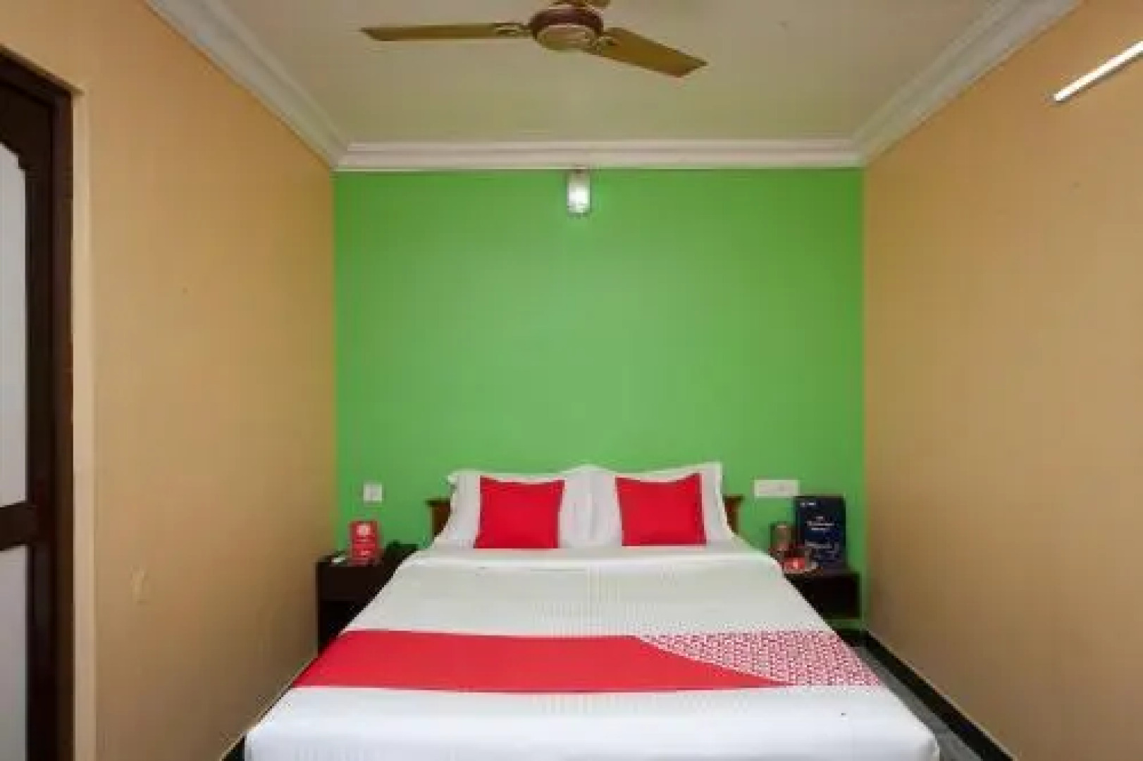 OYO 26746 Sruthi Residency